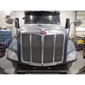 USED - A Hood PETERBILT 579 for sale thumbnail