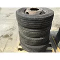 Pilot 19.5 STEEL Tire and Rim thumbnail 1