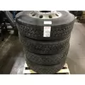 Pilot 22.5 ALUM Tire and Rim thumbnail 1