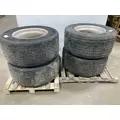 Pilot 22.5 ALUM Tire and Rim thumbnail 1