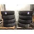 Pilot 22.5 ALUM Tire and Rim thumbnail 1