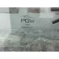 STERLING L9500 SERIES Windshield Glass thumbnail 3