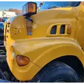 Sterling L7500 Hood thumbnail 3