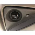 UD UD2600 Lighting, Interior thumbnail 1