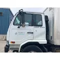 USED Cab UD TRUCK UD2600 for sale thumbnail