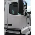 VOLVO VNL 1999-2025 DOOR ASSEMBLY, FRONT thumbnail 1