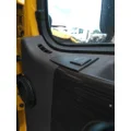 VOLVO VNL 1999-2025 DOOR ASSEMBLY, FRONT thumbnail 3