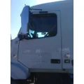 VOLVO VNL 1999-2025 DOOR ASSEMBLY, FRONT thumbnail 1