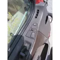 VOLVO VNL 1999-2025 DOOR ASSEMBLY, FRONT thumbnail 4