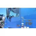 VOLVO VNL 1999-2025 DOOR ASSEMBLY, FRONT thumbnail 1