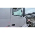 VOLVO VNL 1999-2025 DOOR ASSEMBLY, FRONT thumbnail 1