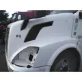 VOLVO VNL 2004-2018 HOOD thumbnail 2