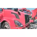 VOLVO VNL 2004-2018 HOOD thumbnail 2