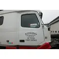 VOLVO VNL 610 Door Assembly, Front thumbnail 1