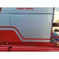 VOLVO VNL 680 Baggage Door  thumbnail 1