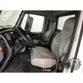 VOLVO VNL300 8102 cab, complete thumbnail 3