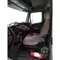 VOLVO VNL300 8102 cab, complete thumbnail 5