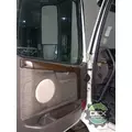 VOLVO VNL300 8102 cab, complete thumbnail 6