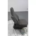 VOLVO VNL300 8521 front seat, complete thumbnail 4