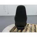 VOLVO VNL400 8521 front seat, complete thumbnail 4