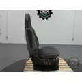 VOLVO VNL440 8522 front seat excl. upholstery thumbnail 2