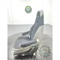 VOLVO VNL440 Seat, Front thumbnail 4