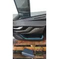 VOLVO VNL640 Door Assembly, Front thumbnail 3