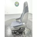 VOLVO VNL640 Seat, Front thumbnail 4