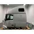 VOLVO VNL670 8102 cab, complete thumbnail 3