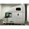 VOLVO VNL670 8102 cab, complete thumbnail 2