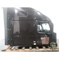 VOLVO VNL670 8102 cab, complete thumbnail 2