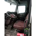 VOLVO VNL670 8102 cab, complete thumbnail 6