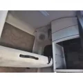 VOLVO VNL670 Cab Assembly thumbnail 17