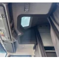 VOLVO VNL670 Cab Assembly thumbnail 7