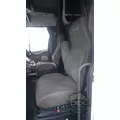 VOLVO VNL670 Cab thumbnail 3