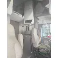 VOLVO VNL670 Cab thumbnail 13
