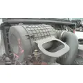 VOLVO VNL AIR CLEANER thumbnail 1