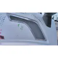 VOLVO VNL AIR INTAKE LOUVERCOVER thumbnail 1