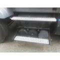 VOLVO VNL BATTERY BOX thumbnail 2
