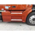 VOLVO VNL CAB SKIRTSIDE FAIRING thumbnail 1