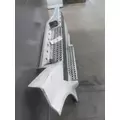 VOLVO VNL CAB SKIRTSIDE FAIRING thumbnail 3