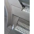 VOLVO VNL CAB SKIRTSIDE FAIRING thumbnail 2