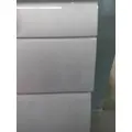 VOLVO VNL CAB SKIRTSIDE FAIRING thumbnail 3