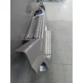VOLVO VNL CAB SKIRTSIDE FAIRING thumbnail 5