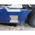VOLVO VNL CAB SKIRTSIDE FAIRING thumbnail 1