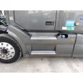 VOLVO VNL CAB SKIRTSIDE FAIRING thumbnail 1