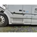 VOLVO VNL CAB SKIRTSIDE FAIRING thumbnail 1