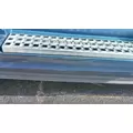 VOLVO VNL CAB SKIRTSIDE FAIRING thumbnail 2