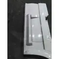 VOLVO VNL CAB SKIRTSIDE FAIRING thumbnail 8