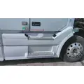 VOLVO VNL CAB SKIRTSIDE FAIRING thumbnail 1
